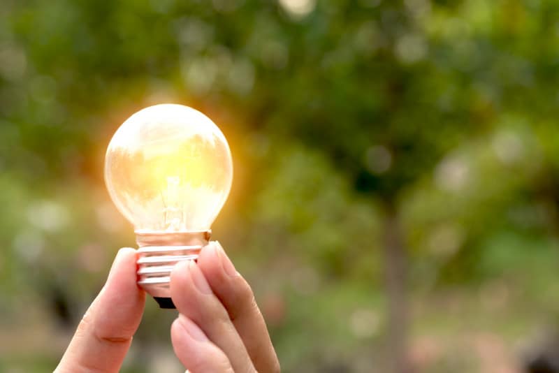 Why Do Energy Saving Bulbs Flicker - Green Life Smart Life